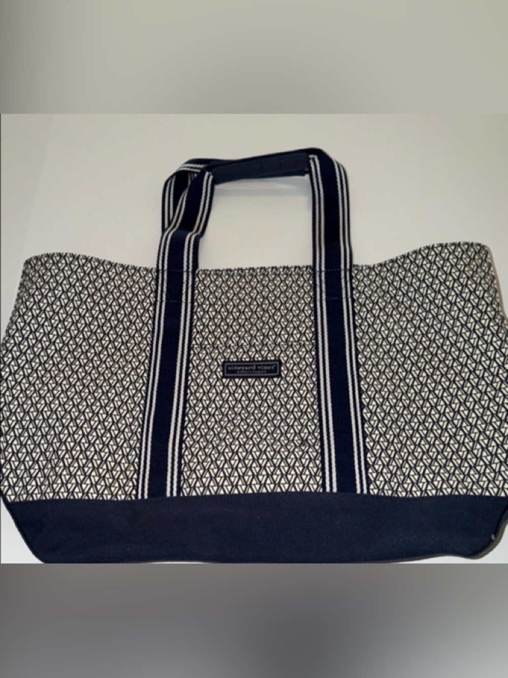 Vineyard vines tote